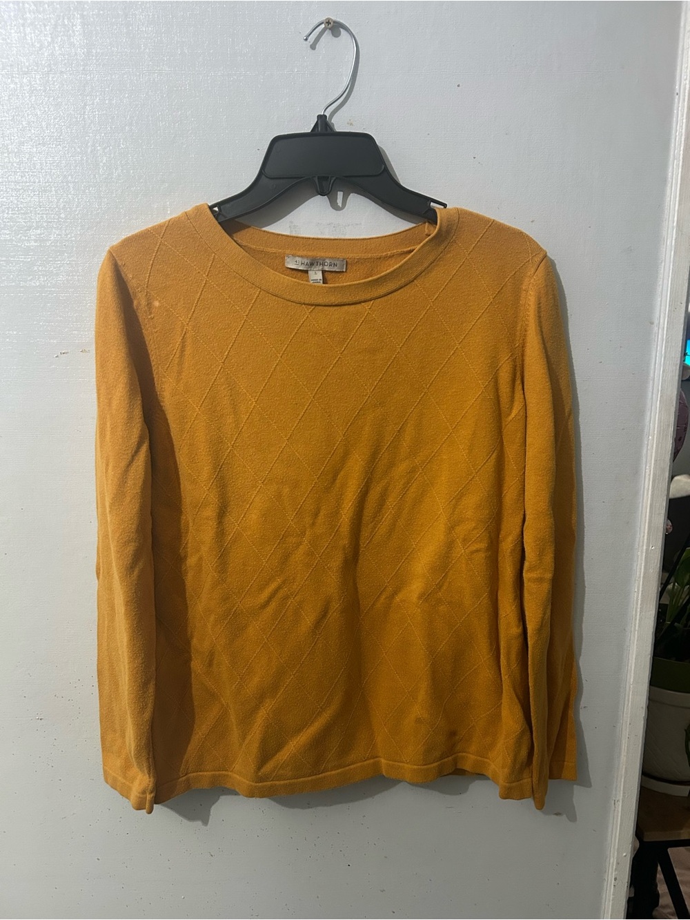 41 Hawthorn Mustard Diamond-Texture Crewneck